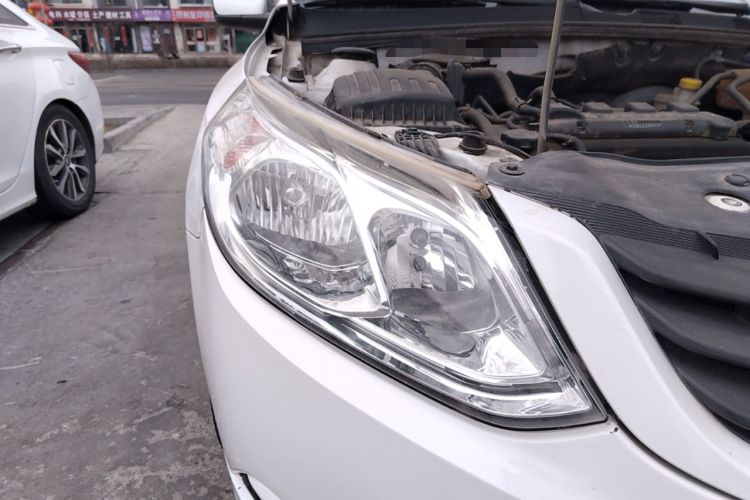 Used Baojun 630 2011 1.5L manual standard version