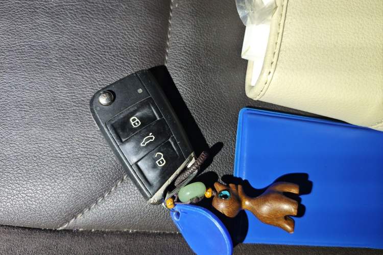 Used Volkswagen Tiguan L 2017 330TSI Automatic Two-Wheel Drive Comfort Edition Interior 1