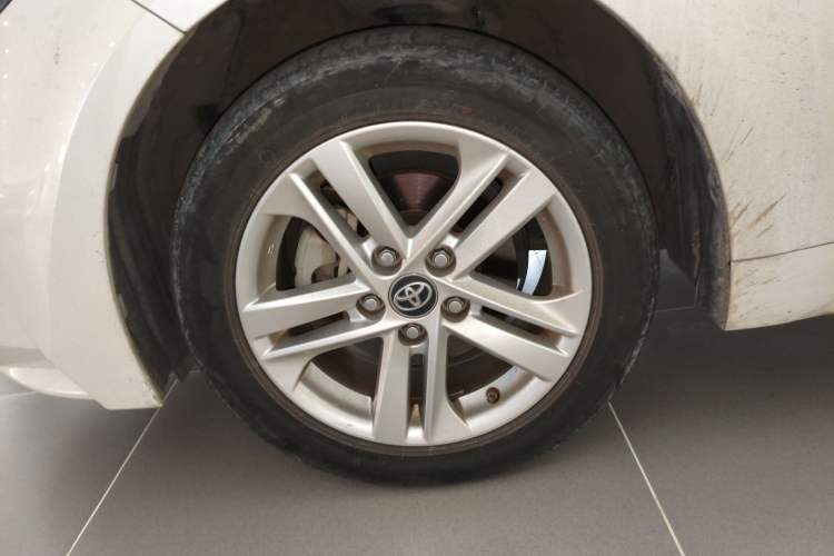 Used Toyota Levin 2019 185T CVT Entry-Level Version China VI Standard Left Front Wheel Hub