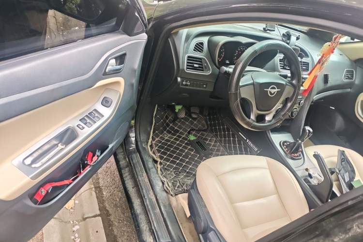 Used Haima Fumei 2014 M5 1.6L Manual Standard Model
