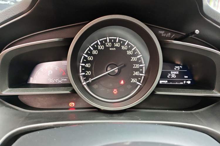 Used Mazda 3 Axela 2017 Sedan 1.5L Automatic Luxury Model Emission Standard China V