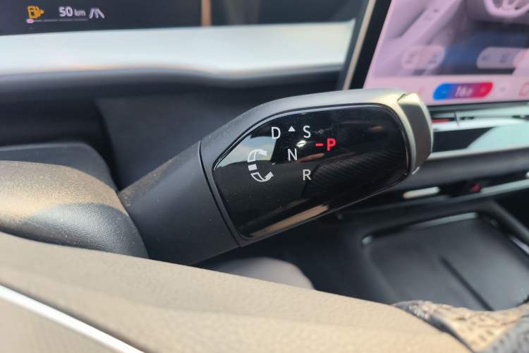 Used Volkswagen Teramont 2025 Tiguan Pro 450TSI Four-Wheel Drive Summit Edition
