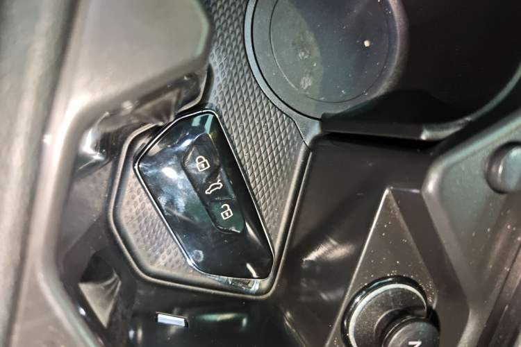 Used Volkswagen Golf 2021 280TSI DSG R-Line Interior 1