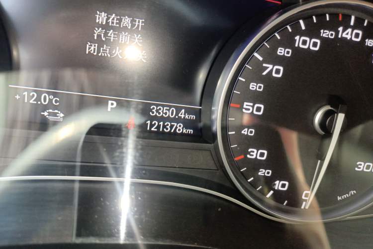 Used Audi A6L New Energy 2018 40 e-tron Odometer Close Up