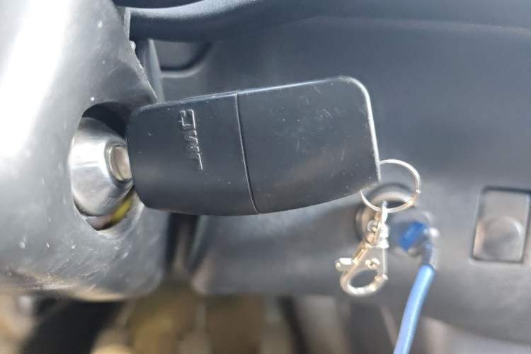 Used JMC Transit 2021 2.8T Space King Taurus Long Wheelbase Mid-Height Rear Single Tire – Step 6-Seater Diesel Euro VI JX493
