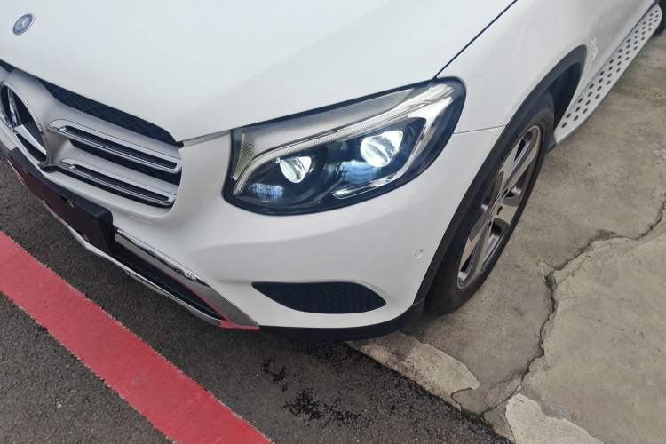 Used Mercedes-Benz GLC 2016 GLC 300 4MATIC Dynamic Model Left Front Headlight