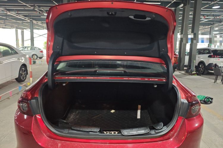 Used Mazda 3 Axela 2020 2.0L Automatic Zhiya Edition Trunk