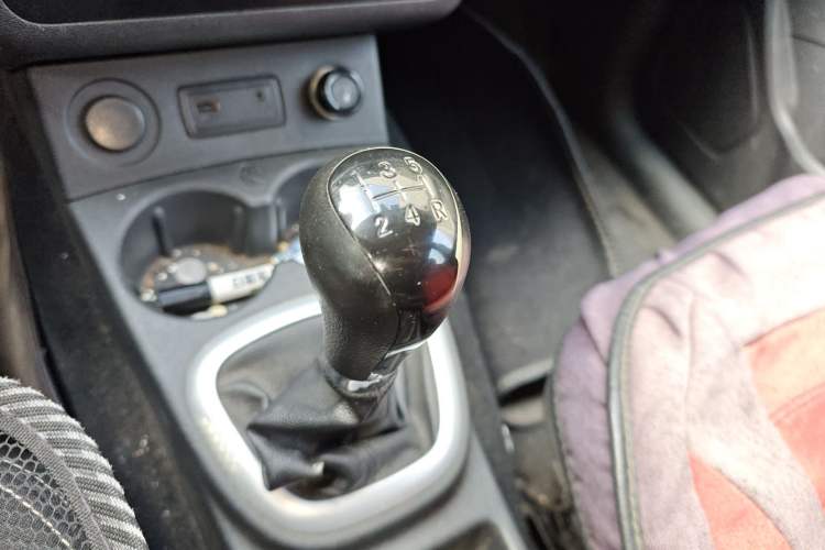 Used Dongfeng Fengon 330 2018 1.5L 330S Premium Edition DK15