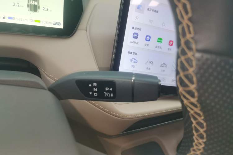 Used Deepal SL03 2022 1.5L 1200 Extended-Range Version Gear Lever