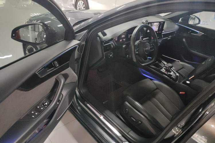 Used Audi A4L 2022 45 TFSI quattro Prestige Dynamic Edition
