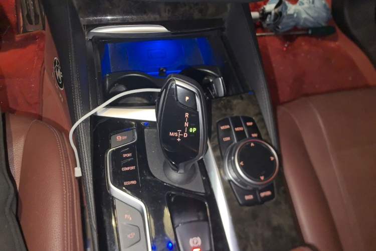 Used BMW 5 Series 2019 Restyled 530Li Luxury Edition M Sport Package