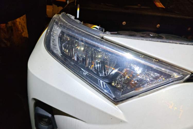 Used Toyota RAV4 2023 2.0L CVT Two-Wheel Drive Urban Edition Right Front Headlight