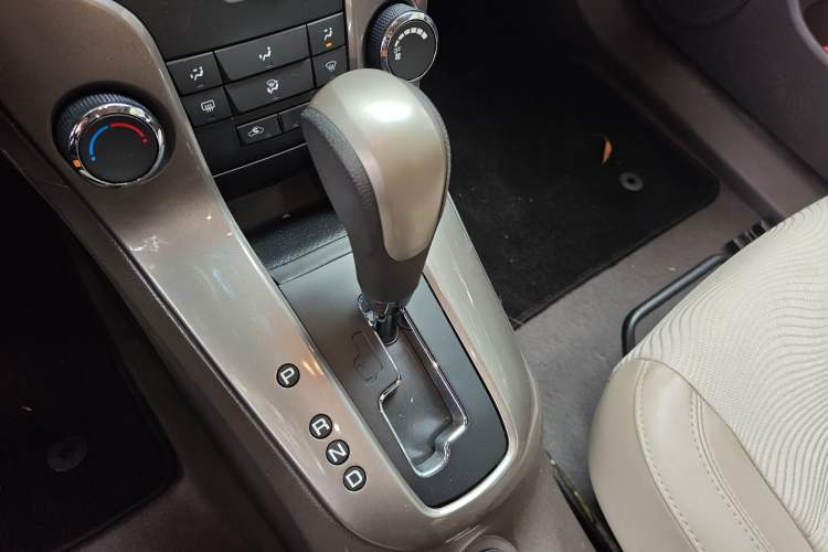 Used Chevrolet Cruze 2015 1.5L Classic SE AT
