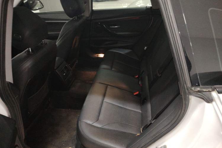 Used BMW 3 Series GT 2019 320i Sport Edition Left Rear Seat