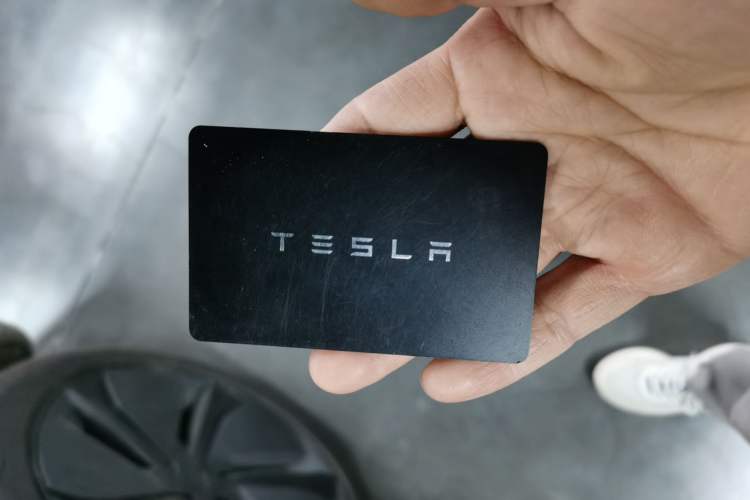 Used Tesla Model Y 2025 Rear-Wheel-Drive Version
