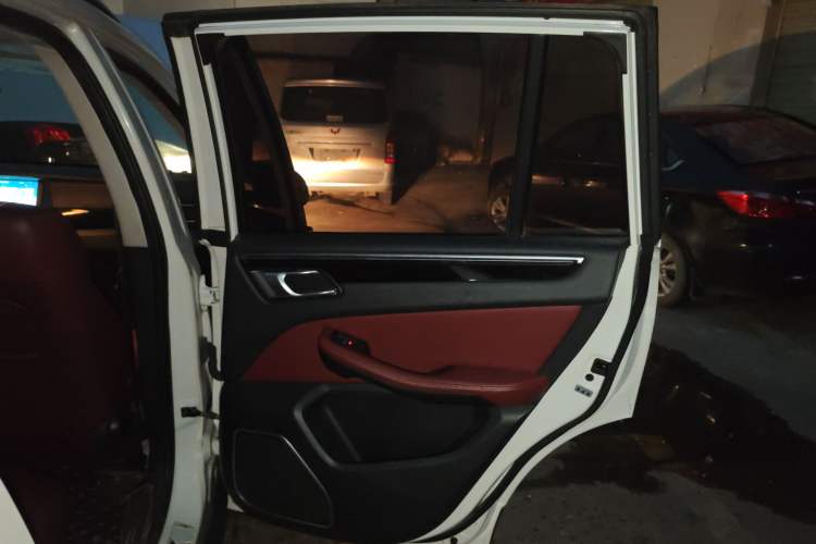 Used Zotye Domy X5 2017 Platinum Edition 1.5T Manual Luxury Model
