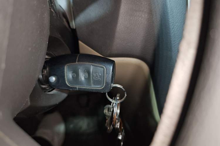 Used Ford Focus 2013 Sedan Classic 1.8L Manual Base Model