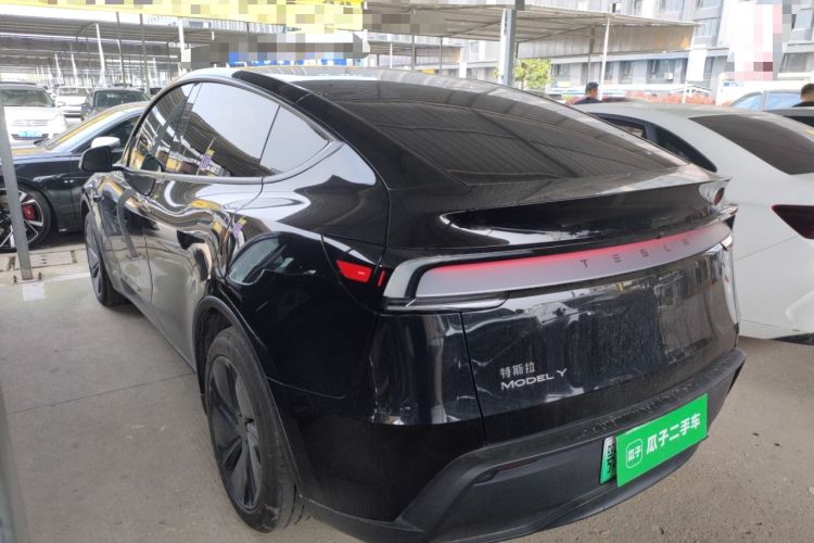 Used Tesla Model Y 2026 Rear-Drive Model
