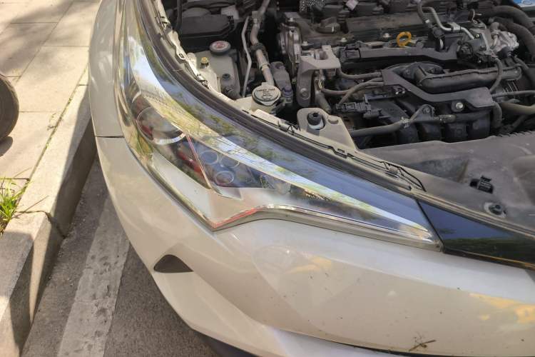 Used Toyota IZOA 2018 2.0L Yichi Version China VI Standard
