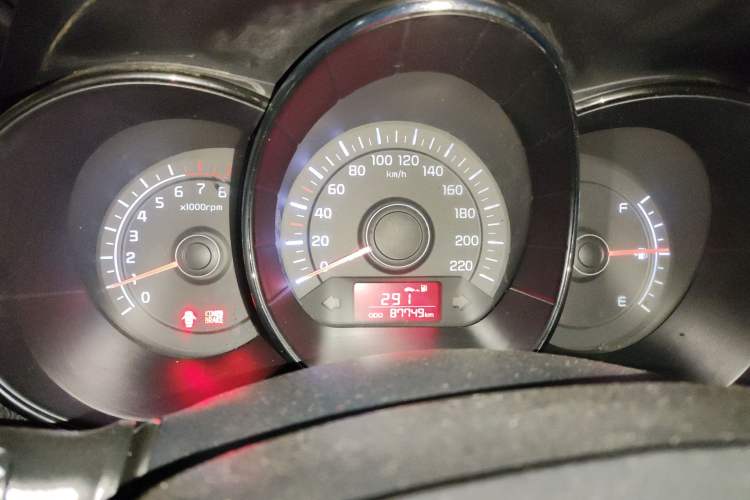 Used Kia K2 2012 Sedan 1.4L MT GLS Commemorative Edition Instrument Cluster