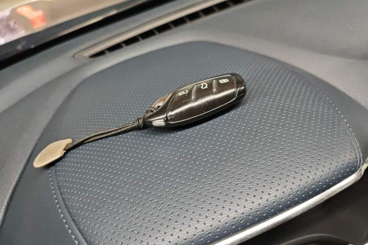 Used MG Pilot 2021 400TGI Automatic Two-Wheel Drive Trophy Flagship Edition