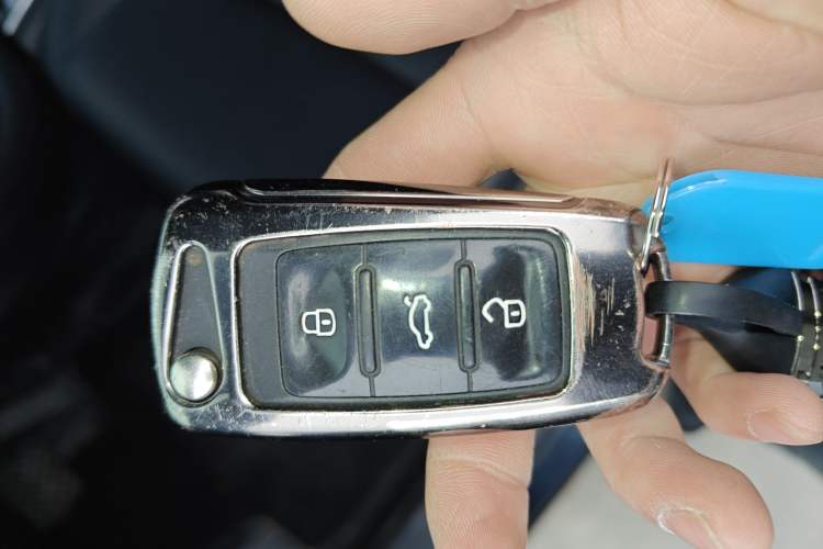 Used Volkswagen Tiguan L 2016 280TSI Automatic Two-Wheel-Drive Silk Road Style Edition