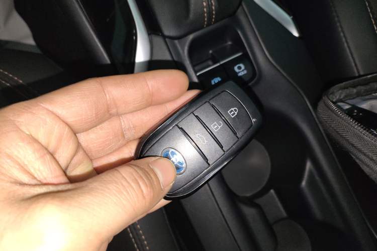 Used Toyota Levin 2023 Smart Electric Hybrid Dual-Engine 1.8L Sport Edition