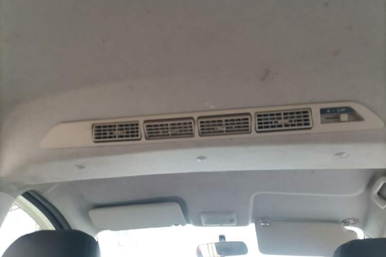 Used BAIC Weiwang M20 2014 1.5L practical type BJ415A Headliner