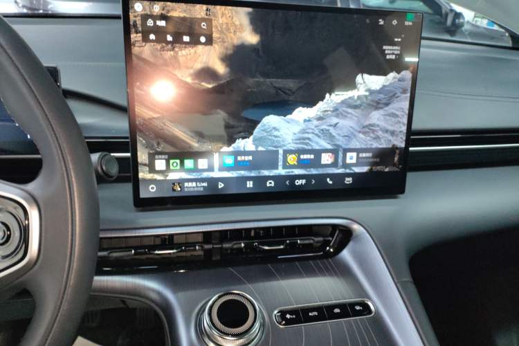 Used Geely Galaxy E5 2026 Model 610km Long-Distance Edition
