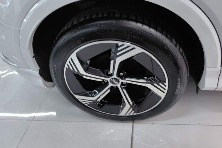 Used Audi Q4 e-tron 2024 40 e-tron Boundary Edition
