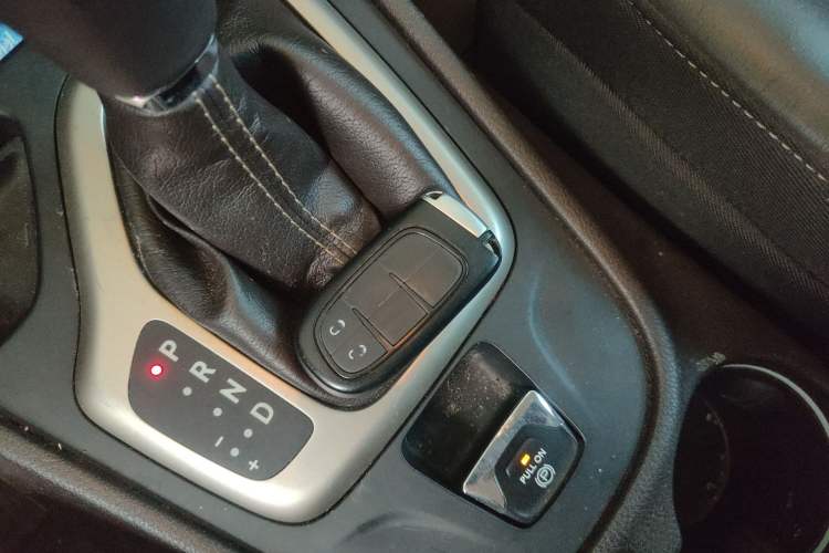 Used Jeep Cherokee 2017 2.0L Superior Edition