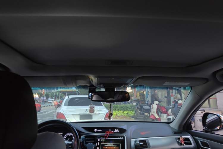 Used Honda Spirior 2015 2.4L Prestige Edition
