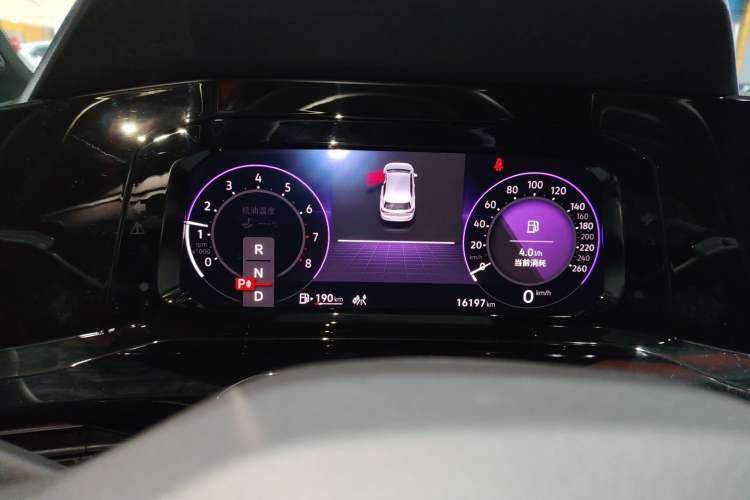 Used Volkswagen Golf 2023 Facelift 280TSI DSG R-Line Lite
