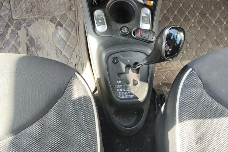 Used BYD F0 2015 1.0L AMT XuanKu Model Gear Lever