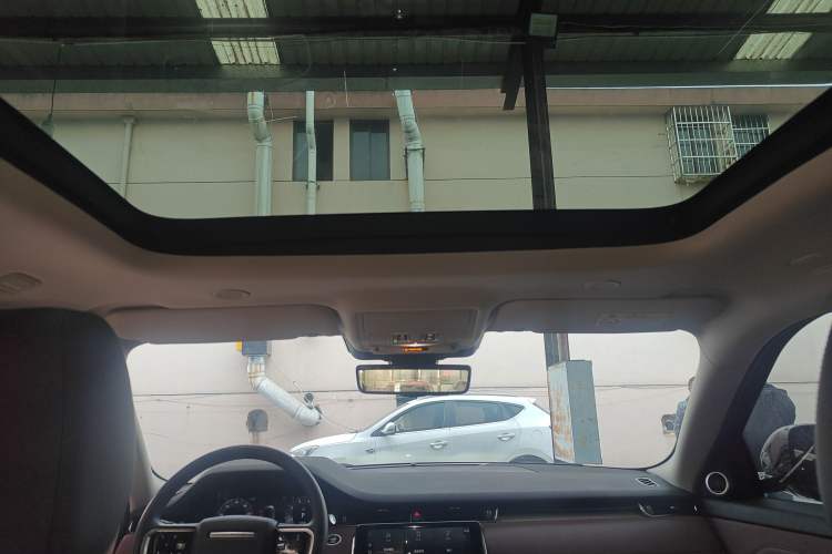 Used Land Rover Range Rover Evoque 2023 Aurora L 249 PS Luxury Edition