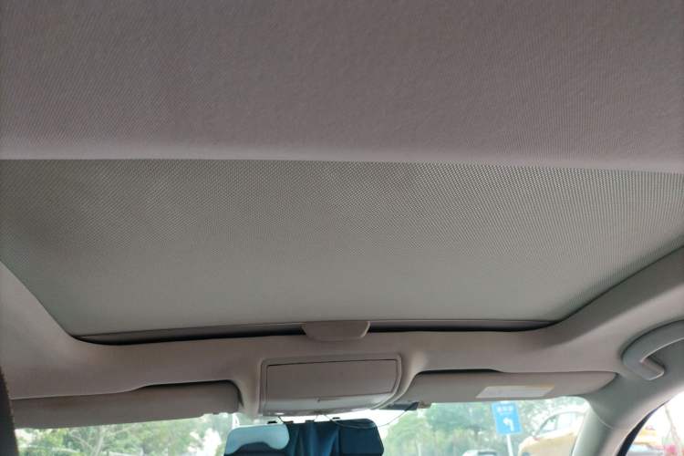 Used Volkswagen Lamando 2015 330TSI DSG Comfort Edition
