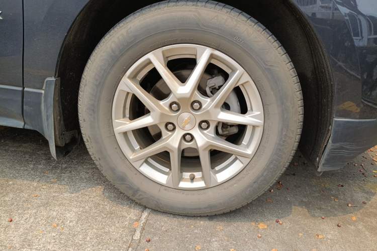 Used Chevrolet Equinox 2021 535T Yujie Edition Right Front Wheel Hub