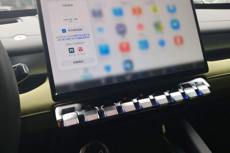 Used Brave warrior M817 2025 Model, Pro Audio And AC Panel