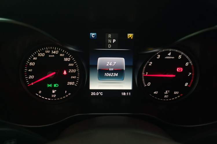 Used Mercedes-Benz GLC 2017 GLC 260 4MATIC Luxury Model
