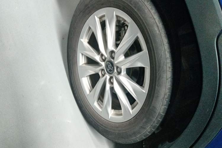 Used Toyota Corolla Cross 2022 2.0L Elite Edition Right Rear Wheel Hub