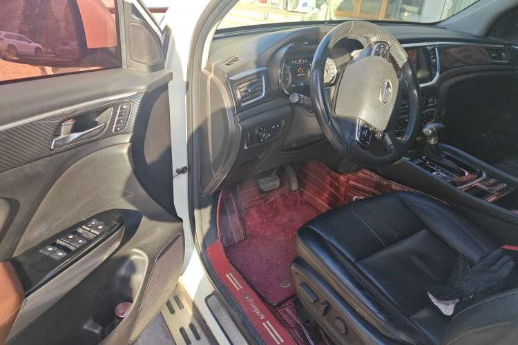 Used GAC Trumpchi GS7 2017 320T Two-Wheel-Drive Luxury Smart Connectivity Model
