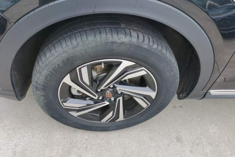 Used Hongqi HS5 2022 Revised Version 2.0T Smart Connect Flagship Edition
