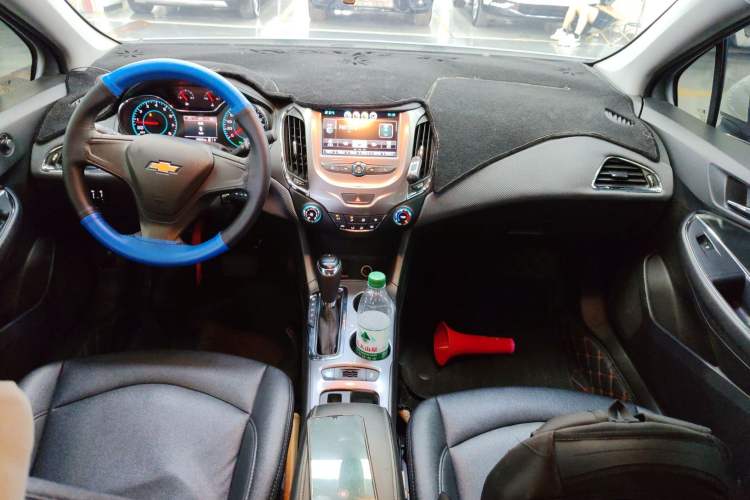 Used Chevrolet Cruze 2017 1.5L Automatic Pioneer Sunroof Edition