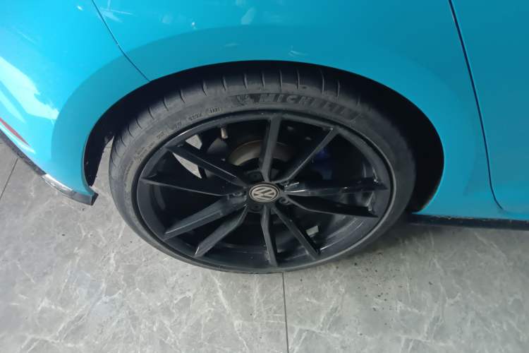 Used Volkswagen Golf 2020 Charming Edition 280TSI DSG R-Line
