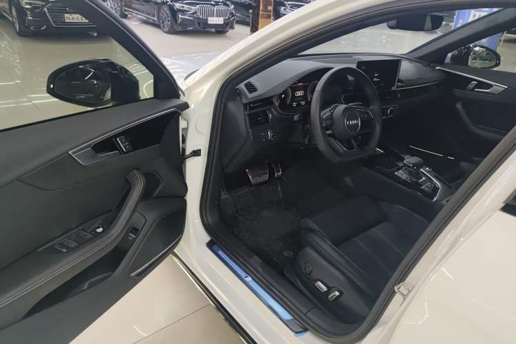 Used Audi A4L 2024 40 TFSI Luxury Dynamic Edition (Starry Night Version)