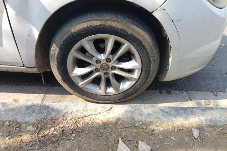 Used Brilliance H330 2013 1.5L Automatic Luxury Model
