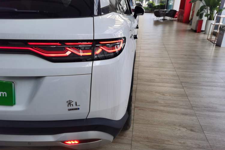 Used BYD Song L DM-i 2025 Intelligent Driving Version 112 km Beyond-Range Type
