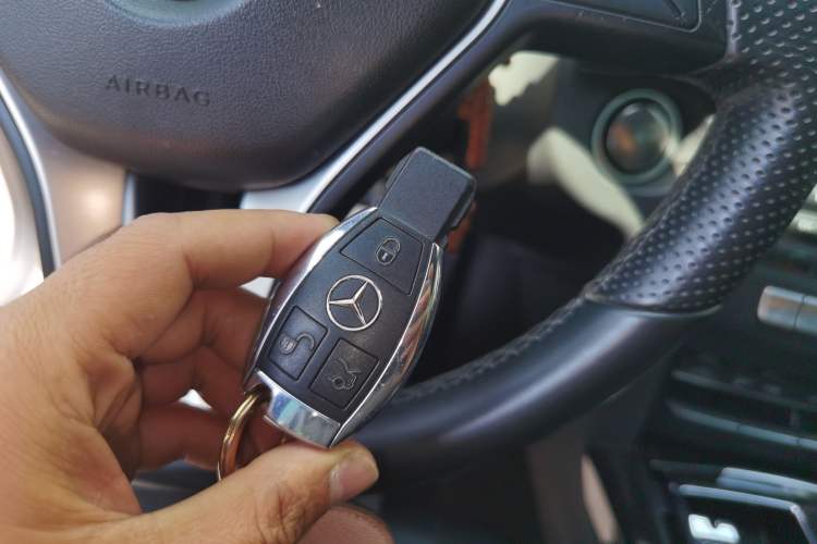 Used Mercedes-Benz E-Class 2015 E 260 L Sport & Fashion Model