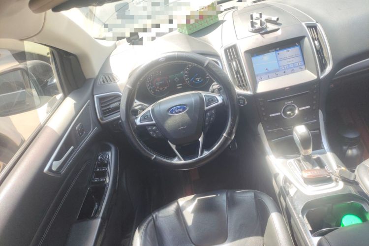 Used Ford Edge 2016 EcoBoost 245 Four-Wheel Drive Titanium 7-Seater Steering Wheel