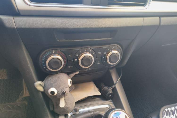 Used Mazda 3 Axela 2014 Sedan 1.5L Manual Comfort Model Audio And AC Panel